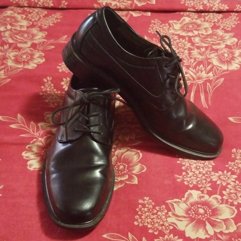 Mens tie dress shoes